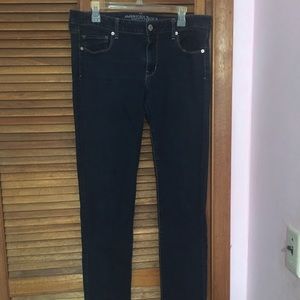 Size 14 American eagle Dark wash jeans!